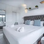 Apartment Proapartment Del Mar B82 Modern 1bd With Amazing Terrace And Pool!