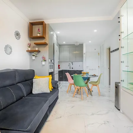 Апартаменты Proapartment Del Mar B82 Modern 1bd With Amazing Terrace And Pool! Коста-дель-Силенцио