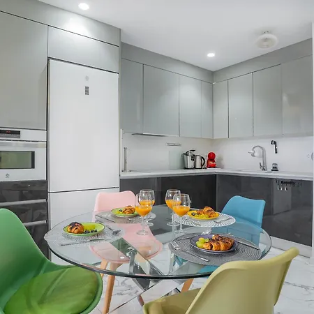 Proapartment Del Mar B82 Modern 1bd With Amazing Terrace And Pool! *