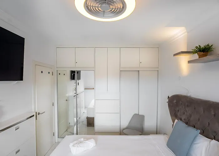 Proapartment Del Mar B82 Modern 1bd With Amazing Terrace And Pool! *